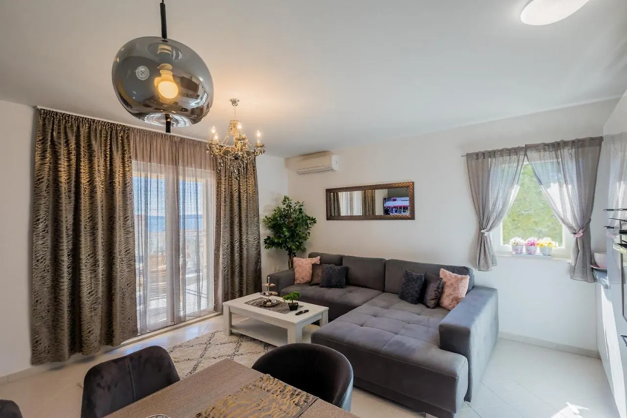 Ivana Apartment Trogir