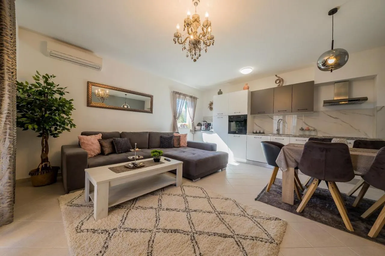 Ivana Apartment Trogir 0*,  Croatia